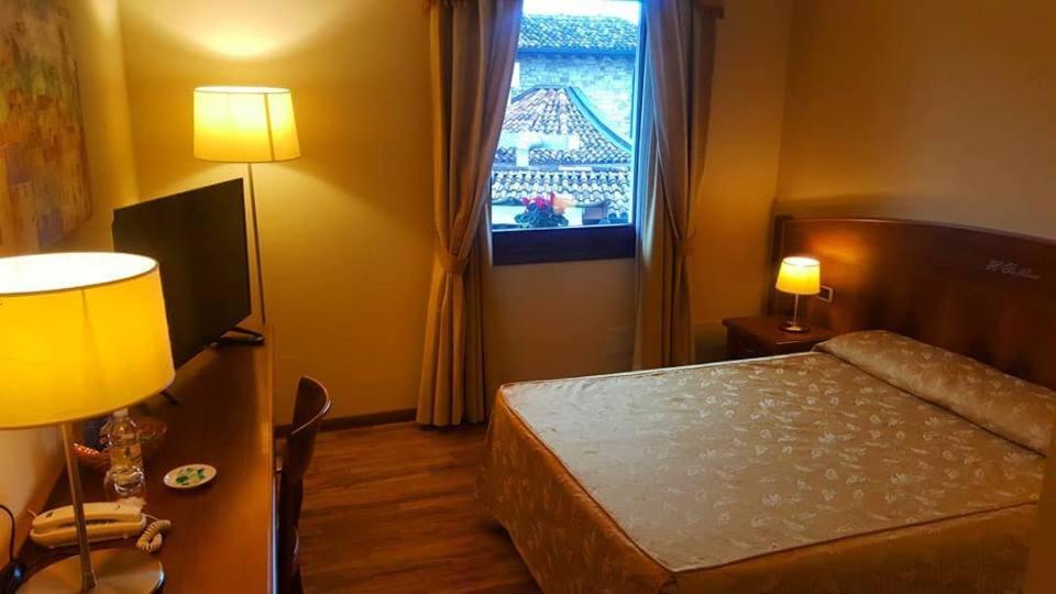 Hotel Purlilium Порчиа Экстерьер фото